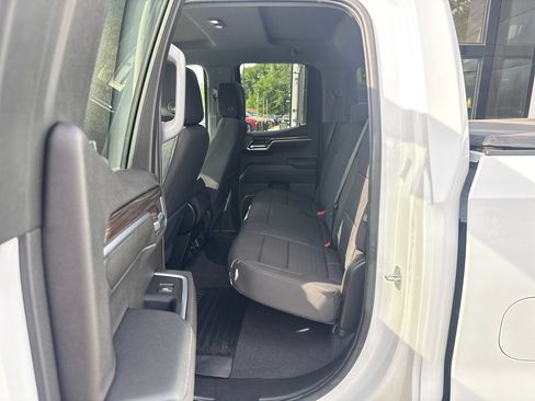 Used 2023 Chevrolet Silverado 1500 LT AWD/4WD image 30