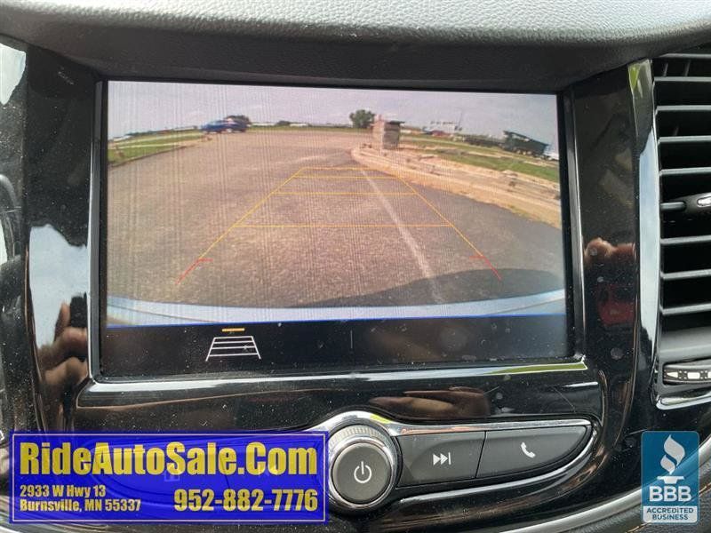 Used 2020 Chevrolet Trax LT w/ LT Convenience Package FWD image 20