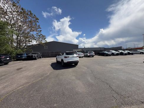 Used 2025 Jeep Compass Limited AWD/4WD image 15