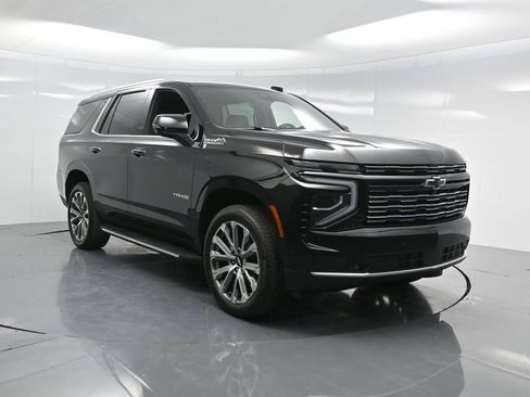 Used 2025 Chevrolet Tahoe High Country image 4