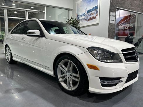 Used 2014 Mercedes-Benz C 250 Sedan image 18