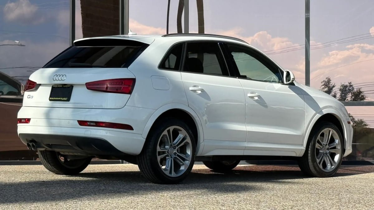 Used 2016 Audi Q3 2.0T Premium Plus w/ Technology Package FWD image 12