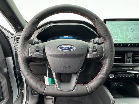 New 2026 Ford Escape ST-Line Elite w/ Class II Trailer Tow Package image 8