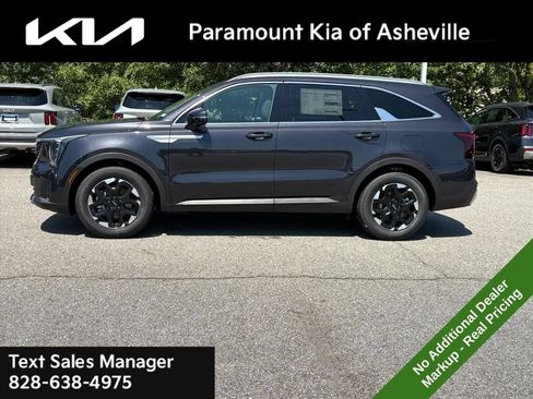 New 2026 Kia Sorento S w/ S Panoramic Sunroof Package FWD image 3