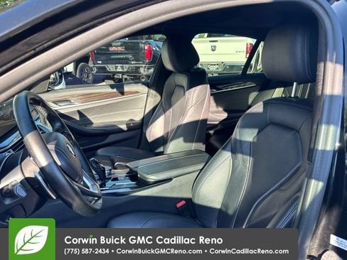 Used 2018 BMW 530i xDrive AWD/4WD image 12