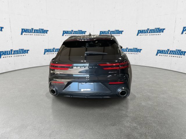 Used 2022 Genesis GV70 3.5T Sport w/ Sport Advanced Package AWD/4WD image 10