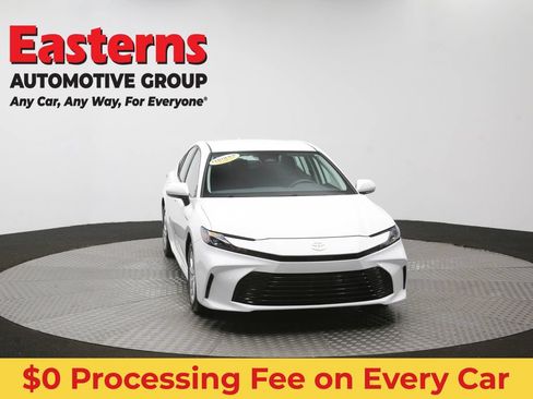 Used 2025 Toyota Camry LE FWD image 51