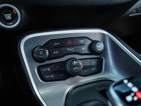 Used 2022 Dodge Challenger GT RWD image 25