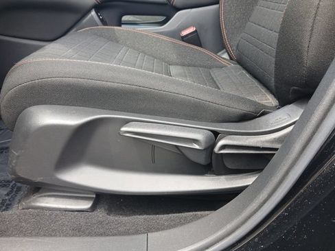 Certified 2025 Honda HR-V Sport image 11