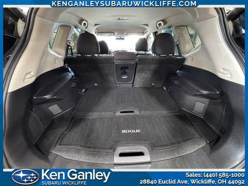Used 2018 Nissan Rogue SV AWD/4WD image 21
