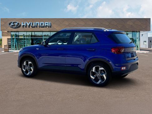 New 2025 Hyundai Venue Limited image 4