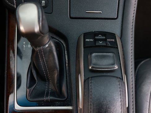 Used 2016 Lexus ES 350 w/ Luxury Package w/Wood Trim FWD image 43
