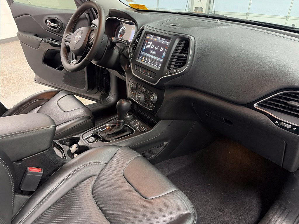 Used 2023 Jeep Cherokee Altitude Lux w/ Lux Elite Package AWD/4WD image 5