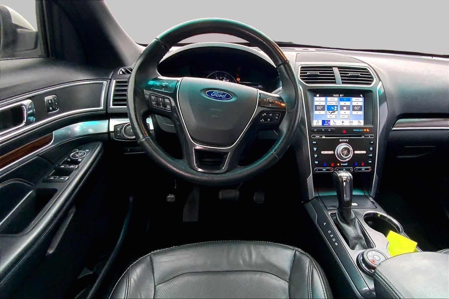 Used 2017 Ford Explorer Limited w/ Equipment Group 303A AWD/4WD image 5