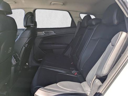 Used 2023 Kia Sportage EX AWD/4WD image 18