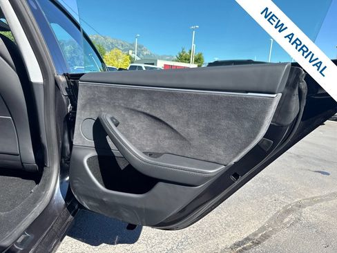 Used 2025 Tesla Model 3 Long Range AWD/4WD image 13