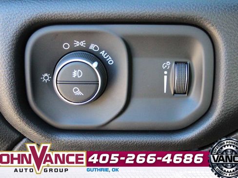 Used 2022 RAM 2500 Tradesman image 25