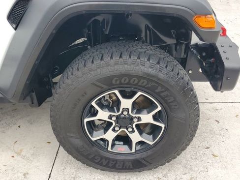 Used 2023 Jeep Wrangler Unlimited Rubicon w/ LED Lighting Group image 7