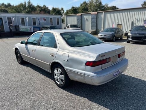 Used 1998 Toyota Camry CE image 7