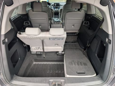 Used 2023 Honda Odyssey Touring image 14