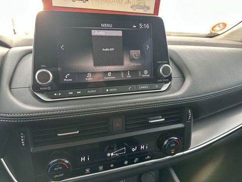 Certified 2023 Nissan Rogue SV image 14