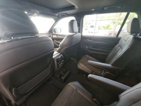 New 2025 Jeep Grand Cherokee L Altitude RWD image 20
