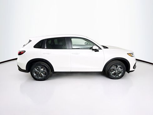 New 2026 Honda HR-V LX image 2