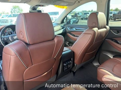 Used 2021 Buick Enclave Avenir w/ Avenir Technology Package AWD/4WD image 23