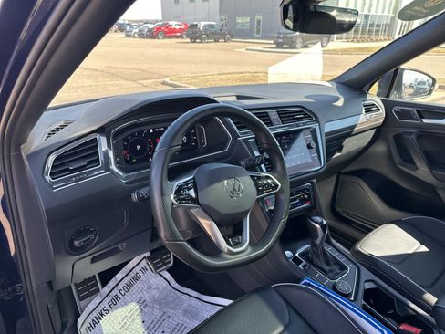 Used 2022 Volkswagen Tiguan SEL R-Line AWD/4WD image 12