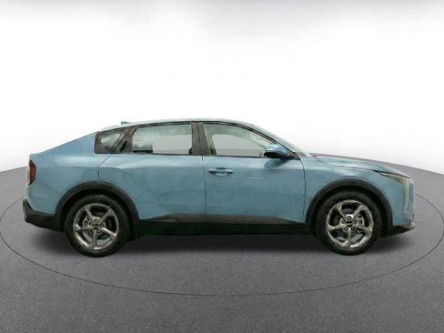 Used 2025 Kia K4 FWD image 11