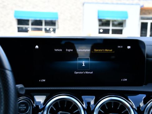 Used 2023 Mercedes-Benz CLA 250 image 21