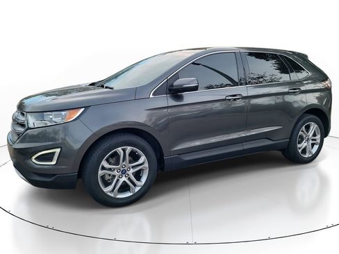 Used 2018 Ford Edge Titanium w/ Equipment Group 301A image 8
