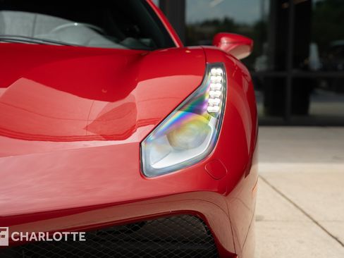 Used 2017 Ferrari 488 GTB RWD image 6