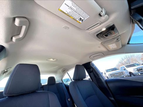 Used 2024 Toyota Corolla LE image 12