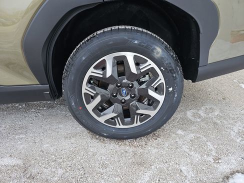 New 2026 Subaru Forester Premium AWD/4WD image 39