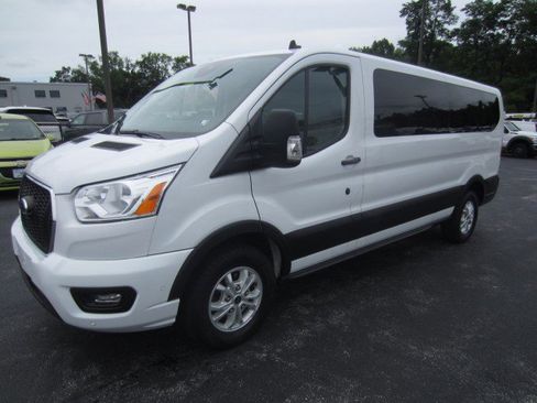 Used 2021 Ford Transit 350 XLT image 5