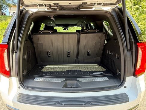 Used 2023 GMC Yukon AT4 w/ AT4 Premium Package AWD/4WD image 22