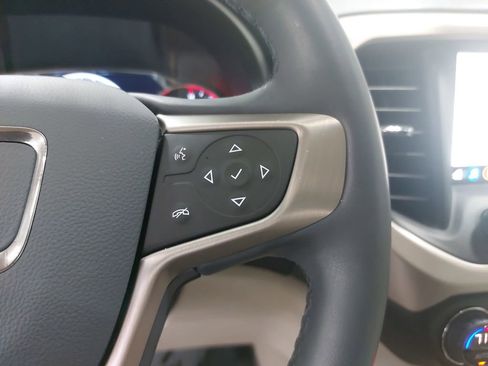 Used 2023 GMC Acadia Denali w/ Denali Ultimate Package AWD/4WD image 18