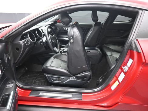 Used 2020 Ford Mustang GT Premium w/ GT Performance Package RWD image 31