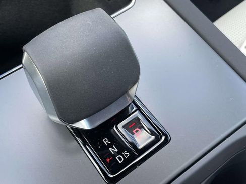 New 2026 Land Rover Discovery Sport Landmark AWD/4WD image 33