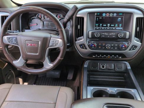Used 2018 GMC Sierra 1500 SLT AWD/4WD image 30