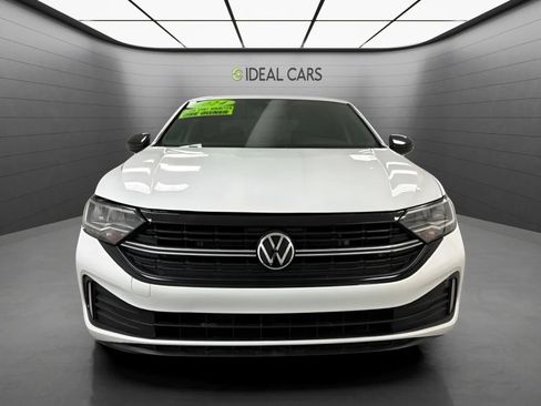 Used 2024 Volkswagen Jetta Sport FWD image 2