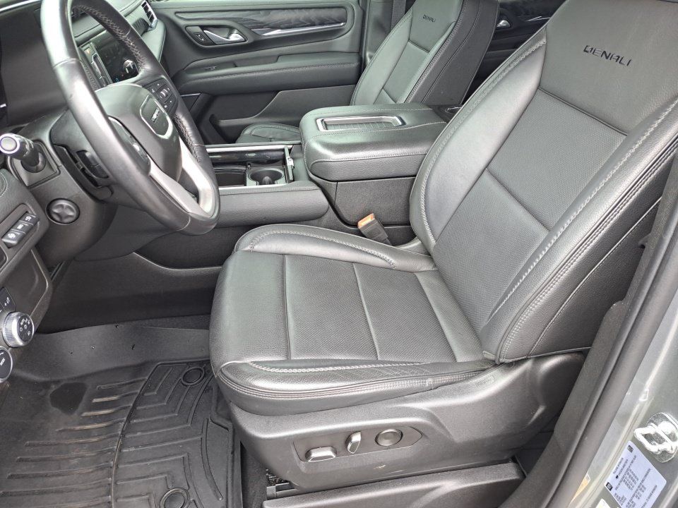 Used 2022 GMC Yukon Denali AWD/4WD image 9