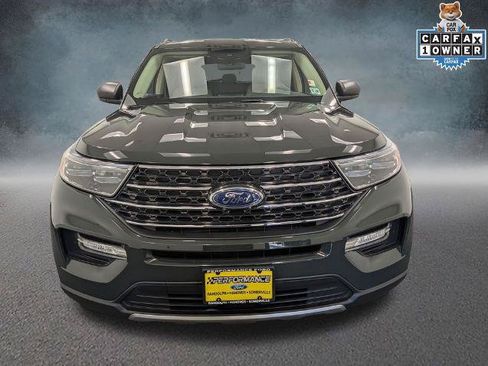 Certified 2022 Ford Explorer XLT w/ Equipment Group 202A AWD/4WD image 3