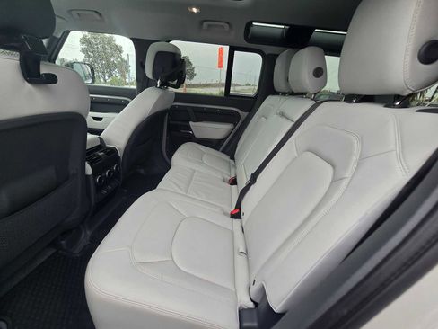 New 2026 Land Rover Defender 110 X-Dynamic SE AWD/4WD image 19