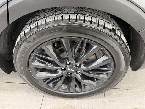 Used 2021 Kia Telluride SX w/ SX Prestige Package image 5