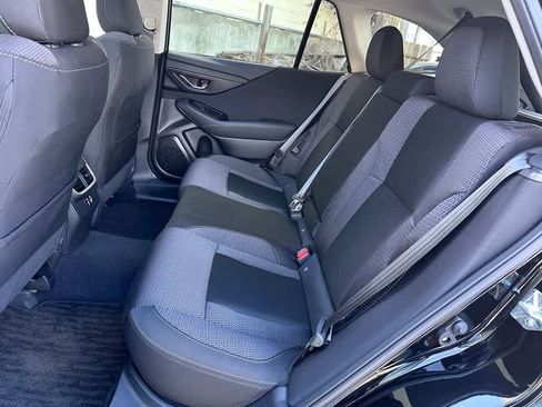 Used 2025 Subaru Outback Premium image 14