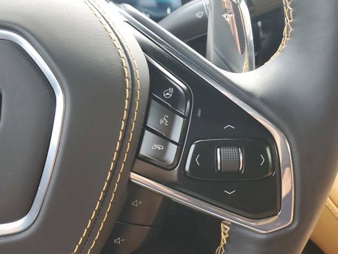 Used 2025 Chevrolet Corvette 3LT Convertible 1-Owner w/ Z51 Performance Package image 19