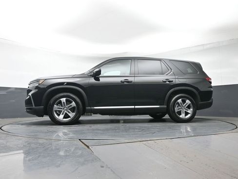 Certified 2025 Honda Pilot EX-L image 30