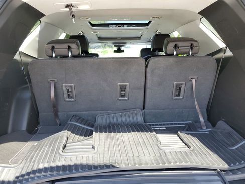 Used 2019 Chevrolet Traverse Premier w/ Driver Confidence II Package FWD image 7